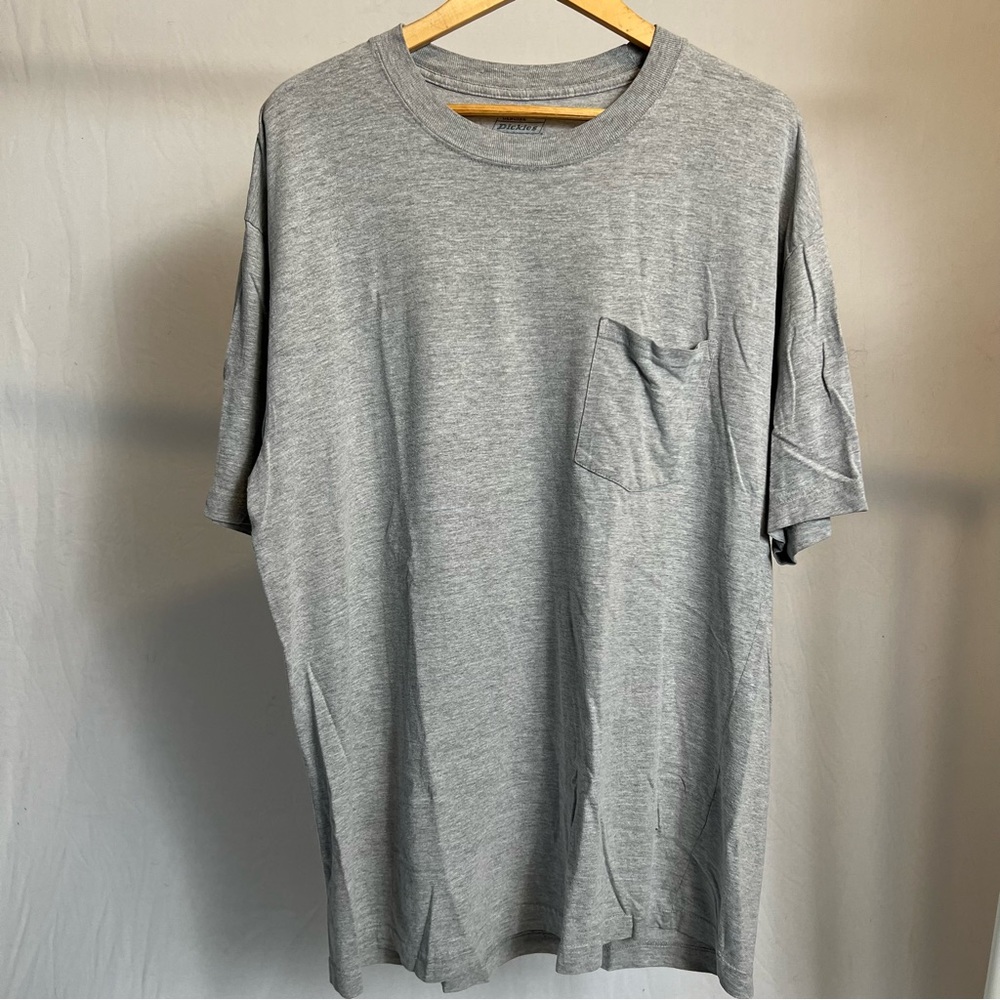 gray dickies tee